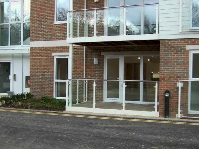 1 Bedroom Flat To Rent In Willow Close, Snodland ME6