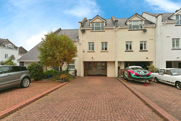 3 Bedroom Terraced House For Sale In Hen Gei Llechi, Y Felinheli, Gwynedd, LL56