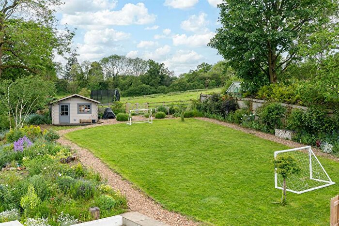 5 Bedroom Detached House For Sale In The Avenue, Welwyn, AL6