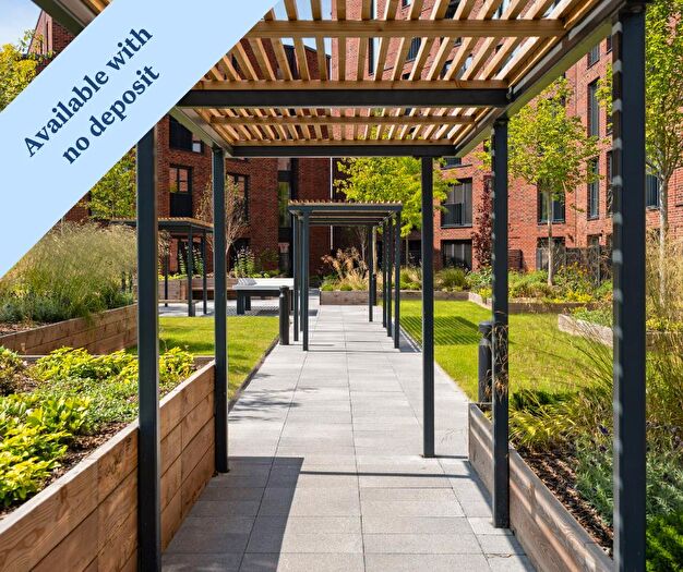 2 Bedroom Apartment To Rent In Springwell Gardens, Whitehall Road, Leeds, LS12