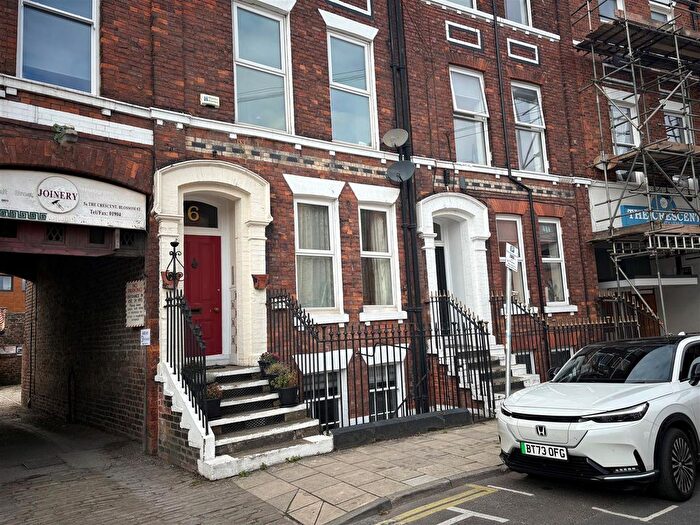 1 Bedroom Flat To Rent In The Crescent, York, YO24