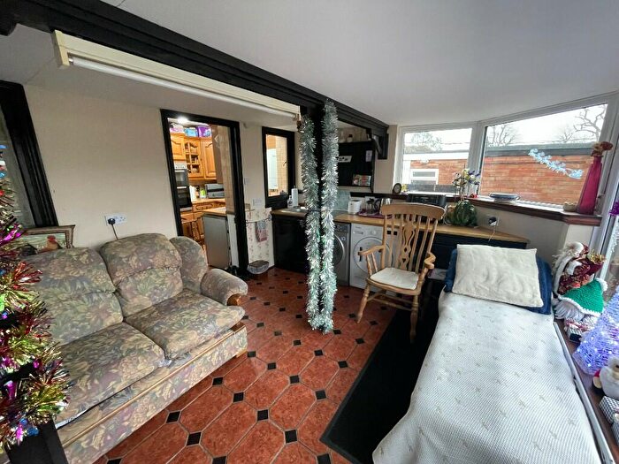 2 Bedroom Semi-Detached Bungalow For Sale In Station Road, MK45