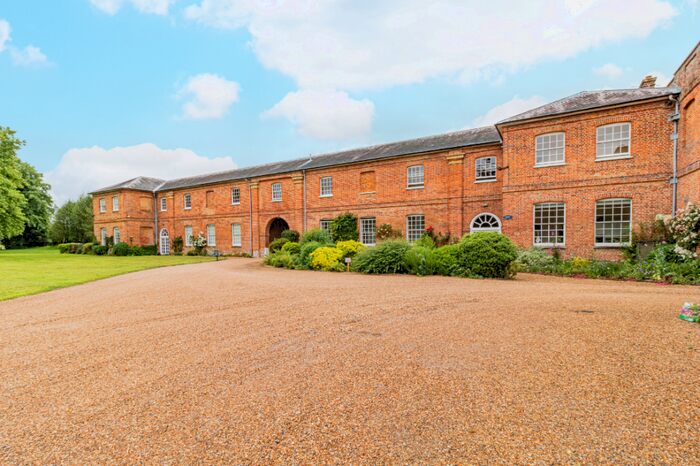 1 Bedroom Apartment To Rent In Swallowfield Park, Swallowfield, RG7