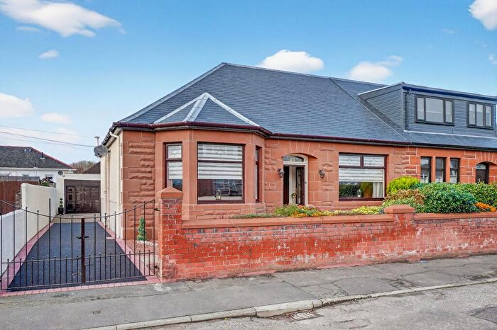 3 Bedroom Semi-Detached Bungalow For Sale In Whinfield Road, Prestwick, KA9