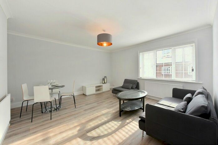 2 Bedroom Flat To Rent In Ranelagh Garden Mansions, Fulham, SW6