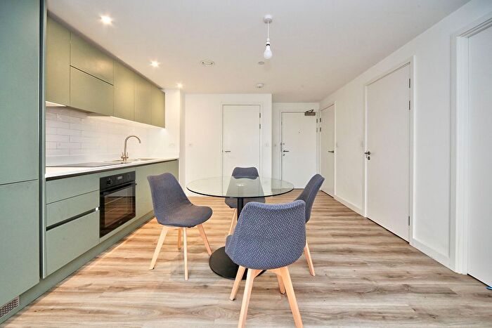 1 Bedroom Flat To Rent In Viva Court, Kimpton Road, Luton, LU2