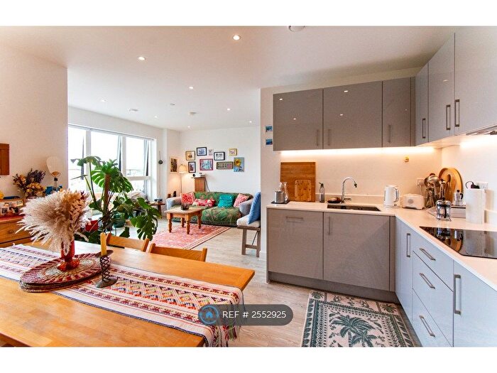 1 Bedroom Flat To Rent In Walrond House, London, N16