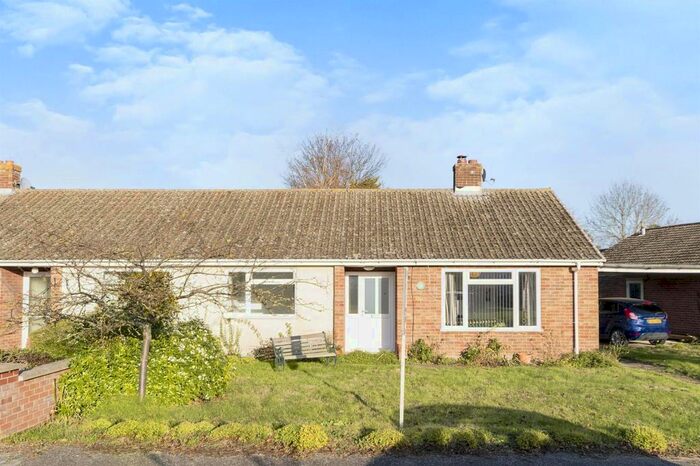 2 Bedroom Semi-Detached Bungalow For Sale In Finchs Field, Little Eversden, Cambridge CB23