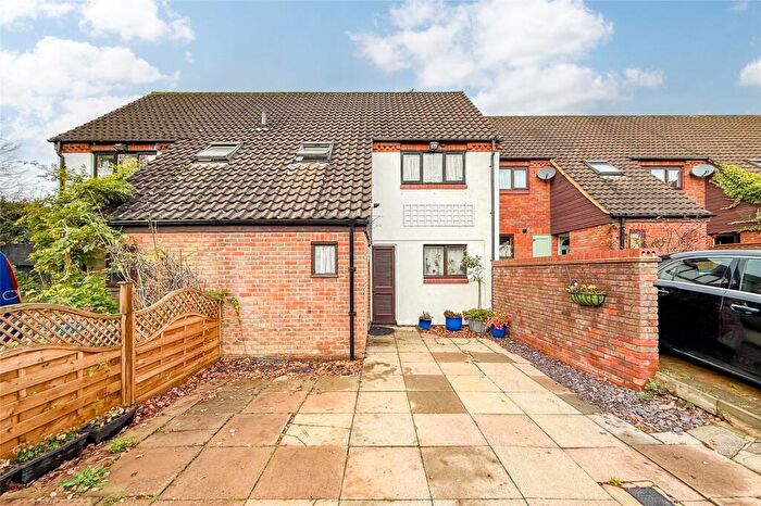 3 Bedroom Terraced House For Sale In Richard Stagg Close, St. Albans, Hertfordshire, AL1