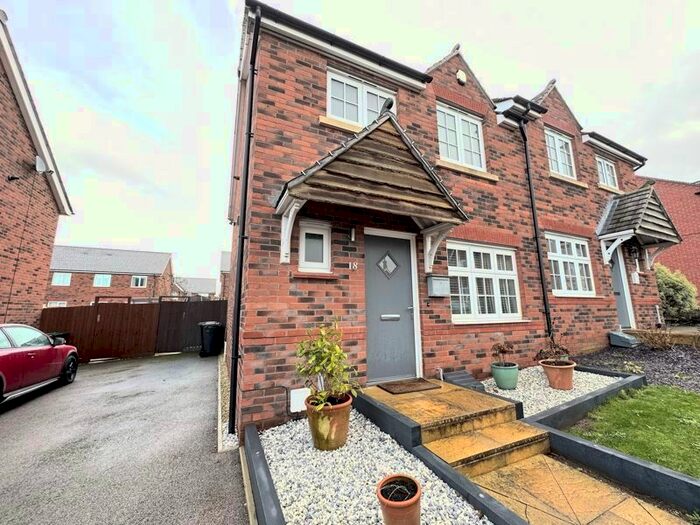 3 Bedroom Semi-Detached House To Rent In Ashford Way, Church Gresley, Swadlincote, DE11