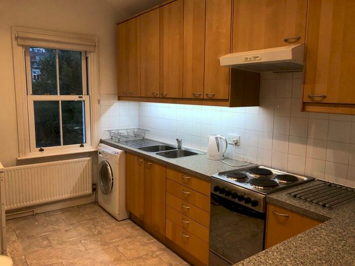 1 Bedroom Flat To Rent In Emerson Road, Harborne, B17
