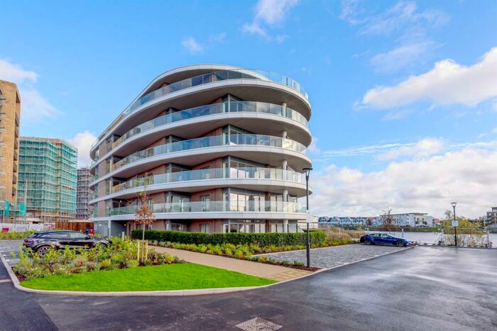 2 Bedroom Apartment To Rent In Flagstaff Road, Reading, RG2