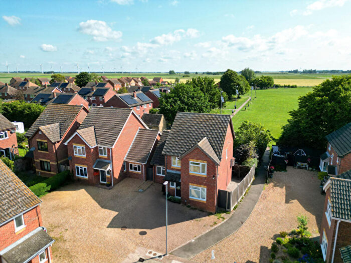 4 Bedroom Detached House For Sale In Chandlers Way, Ramsey Mereside, PE26