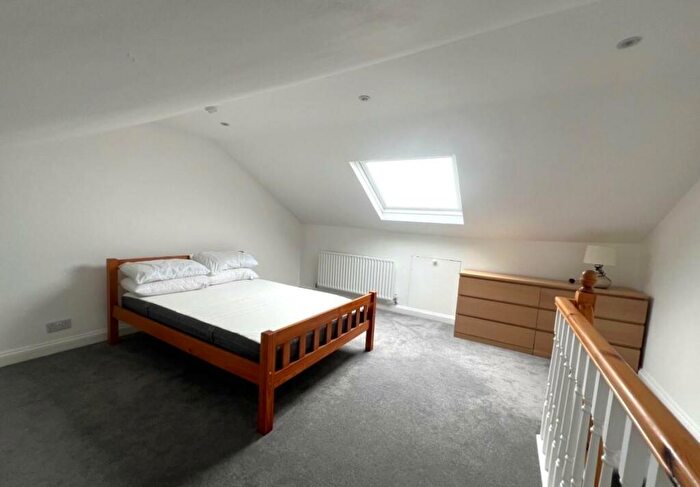 1 Bedroom Flat To Rent In York Road, Swindon, SN1