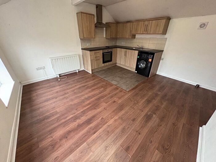 1 Bedroom Flat To Rent In High Street, Hucknall, NG15