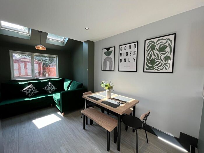 6 Bedroom House To Rent In Stanbury Avenue, Bristol, BS16