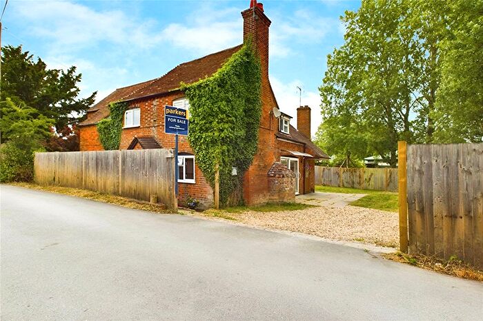 4 Bedroom Detached House For Sale In Mill Lane, Padworth, Reading, Berkshire, RG7