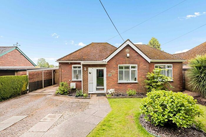 3 Bedroom Bungalow For Sale In School Road, Acrise, Folkestone, CT18