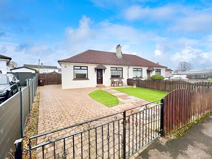 2 Bedroom Semi-Detached Bungalow For Sale In Shanks Crescent, Johnstone, PA5
