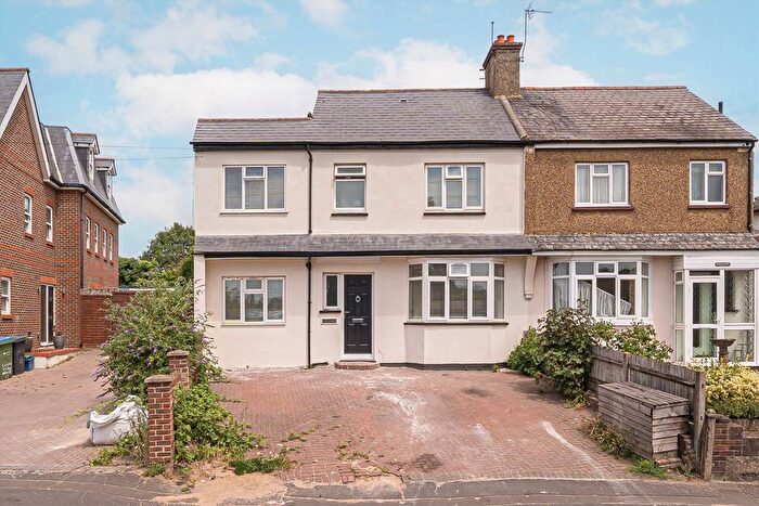 5 Bedroom Property To Rent In Upper Sunbury Road, Hampton, TW12