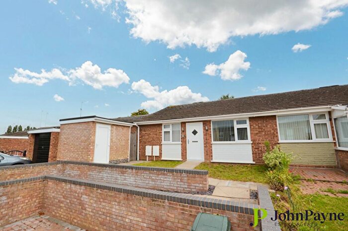 3 Bedroom Bungalow To Rent In Crecy Road, Cheylesmore, Coventry, West Midlands, CV3