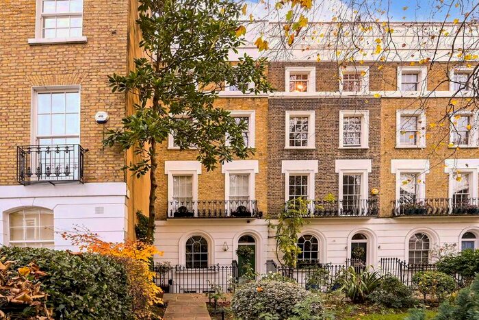 Studio To Rent In St. Petersburgh Place, London, W2