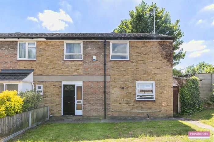 3 Bedroom Semi-Detached House To Rent In Ivy Road, Southgate, N14