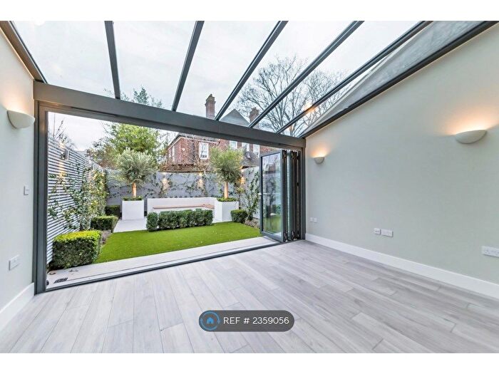 4 Bedroom Terraced House To Rent In Telferscot Road, Balham, SW12
