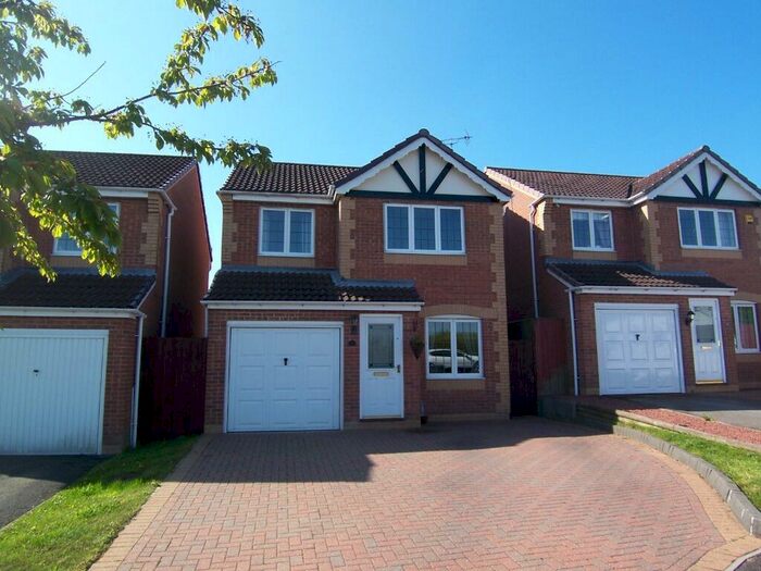 3 Bedroom Detached House To Rent In Peatburn Avenue, Heanor, DE75