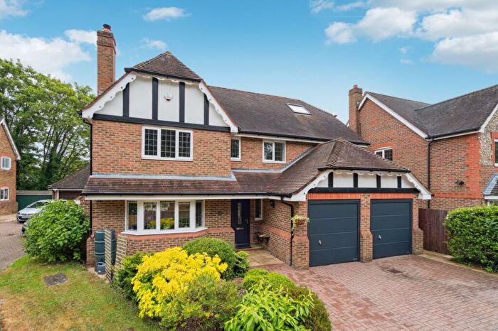 6 Bedroom Detached House For Sale In Firs Close, Iver, Buckinghamshire, SL0