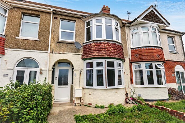 3 Bedroom Terraced House For Sale In Eastbourne Avenue, Gosport, PO12
