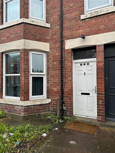 2 Bedroom Flat To Rent In Simonside Terrace, Heaton, Newcastle Upon Tyne, NE6