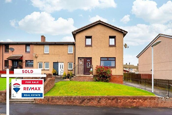 3 Bedroom End Of Terrace House For Sale In Leadside Crescent, Wellwood, KY12