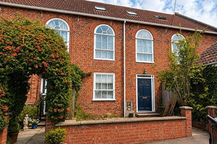 3 Bedroom Terraced House For Sale In Hampton Mews, The Tynings, BA13