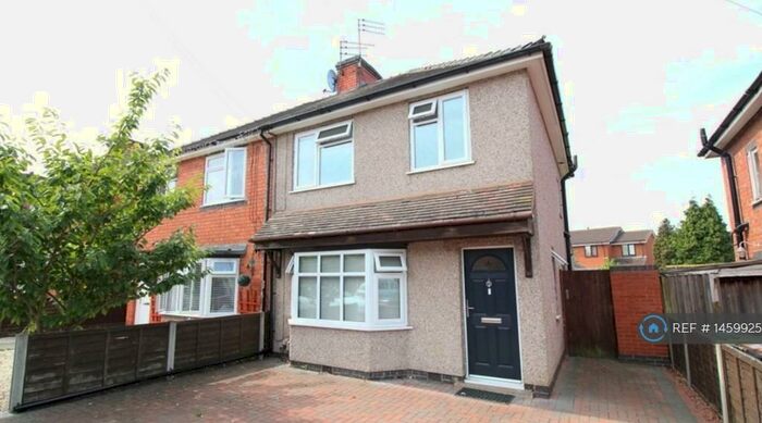 3 Bedroom Semi-Detached House To Rent In Bedworth, Bedworth, CV12
