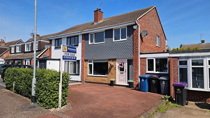 4 Bedroom Semi-Detached House For Sale In Cooper Close, Cropwell Bishop, Nottingham, NG12