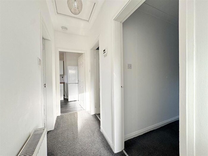 1 Bedroom Flat For Sale In Clyde Terrace, Bothwell, Glasgow, G71