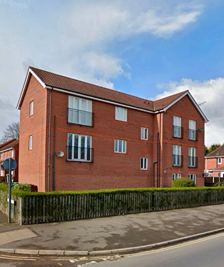 2 Bedroom Flat To Rent In Campbell Close, Nottingham, NG8