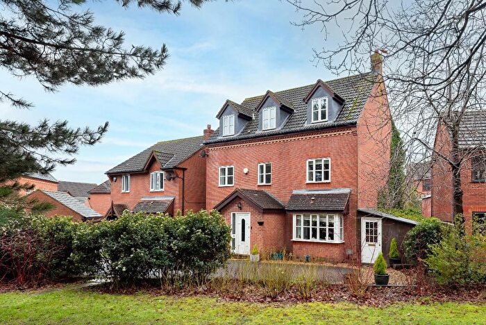 6 Bedroom Detached House For Sale In Langton Drive, Two Mile Ash, Milton Keynes, Buckinghamshire, MK8