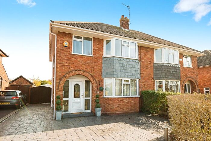 3 Bedroom Semi-Detached House For Sale In Mannings Lane South, Chester, CH2