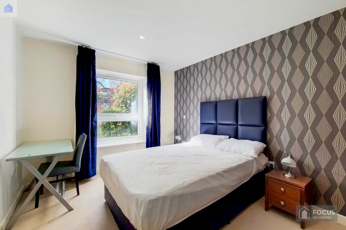 3 Bedroom Flat To Rent In Unwin Way, Stanmore, HA7