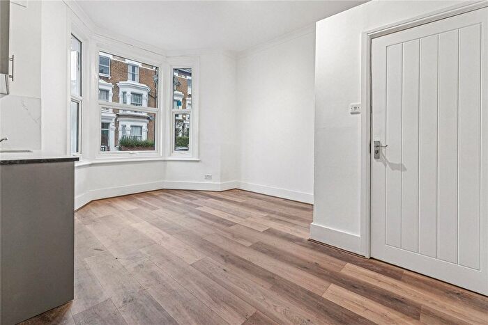 Studio To Rent In Batoum Gardens, London, W6
