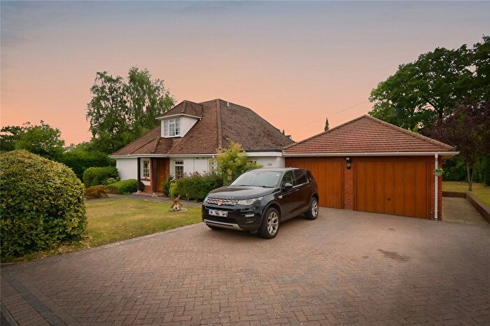4 Bedroom Bungalow For Sale In Kingsway, Chandler's Ford, Eastleigh, Hampshire, SO53