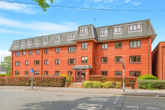 1 Bedroom Flat For Sale In Cleaver Court, Station Road, Kettering, North Northamptonshire, NN15