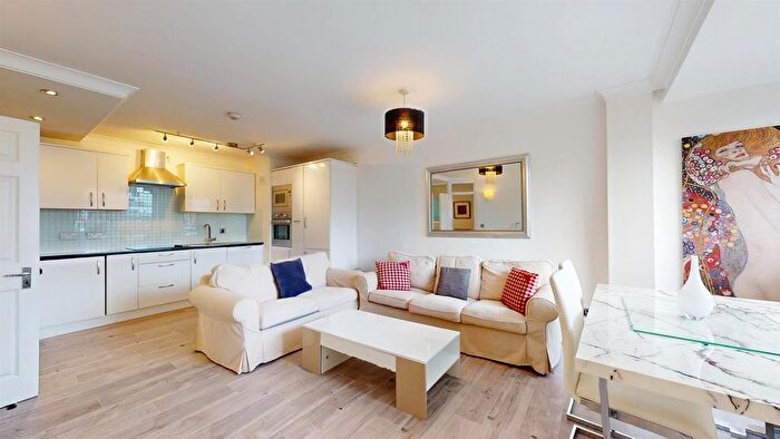 1 Bedroom Flat To Rent In Cromwell Road, Kensington, SW5