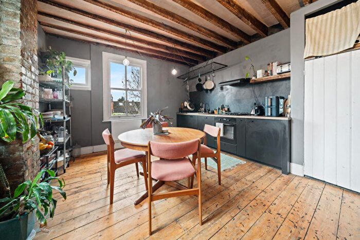 2 Bedroom Flat To Rent In Mount Pleasant Road, Tottenham, N17