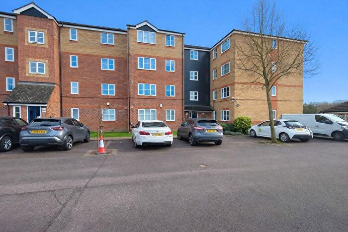 2 Bedroom Flat To Rent In Webley Court, Sten Close, EN3
