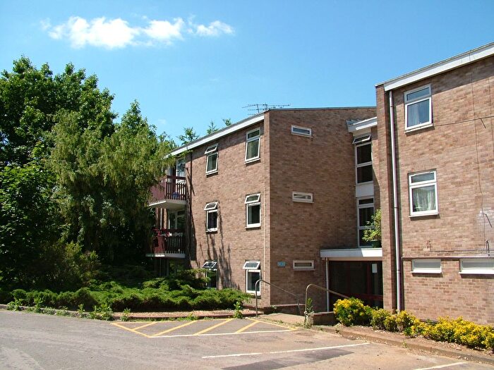 2 Bedroom Flat To Rent In Corners, Welwyn Garden City, AL7