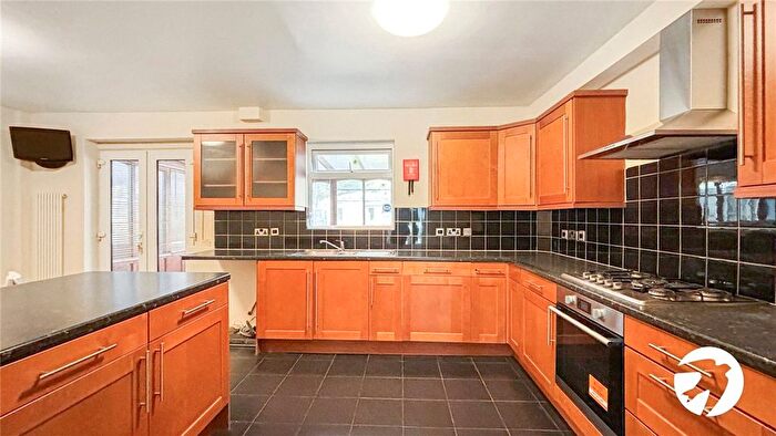 5 Bedroom Terraced House To Rent In Lynden Way, Swanley, Kent, BR8