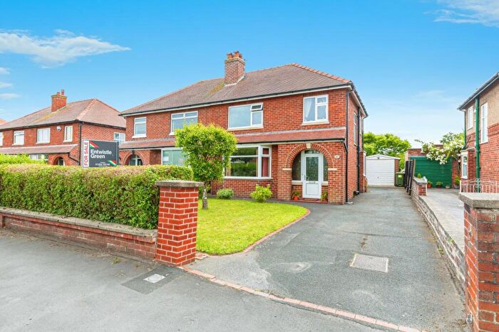 3 Bedroom Semi-Detached House For Sale In Smithy Lane, Lytham St. Annes, Lancashire, FY8